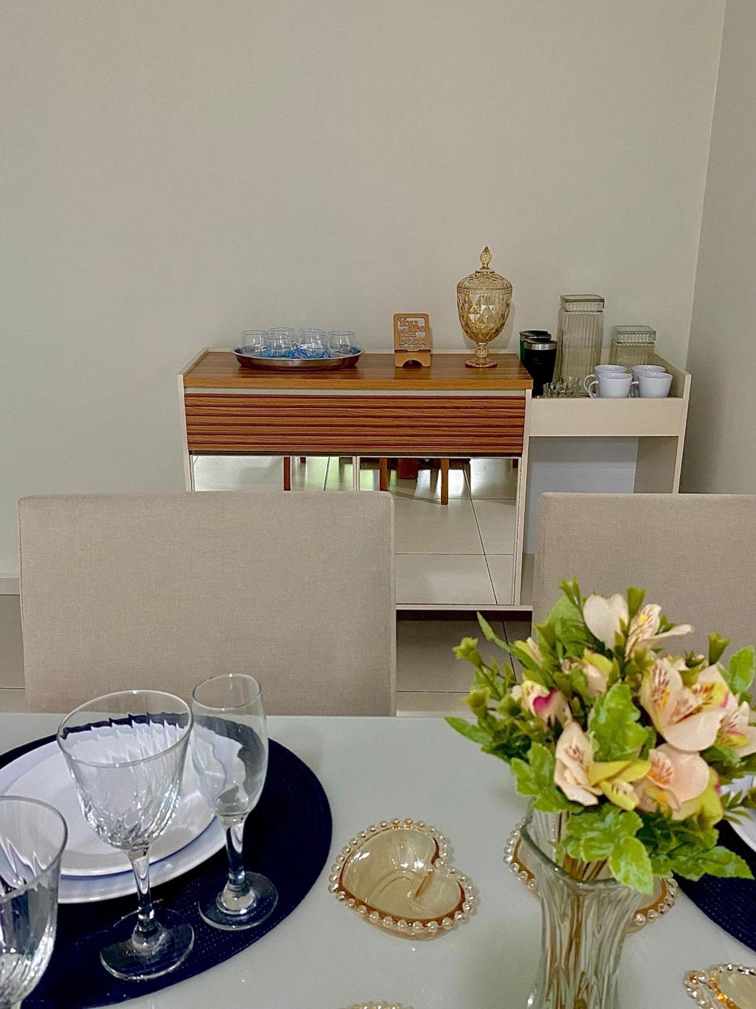 Apartamento Lotus Ar Cond Pertinho Fig E Centro Гараньюнс Экстерьер фото
